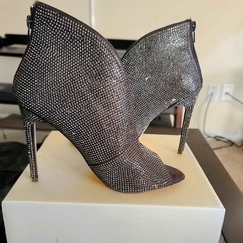NWOT Sparkly Booties